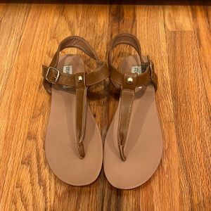 Steve Madden buckle sandal